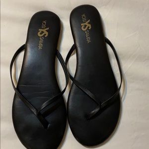 Yosi Samra flip flops